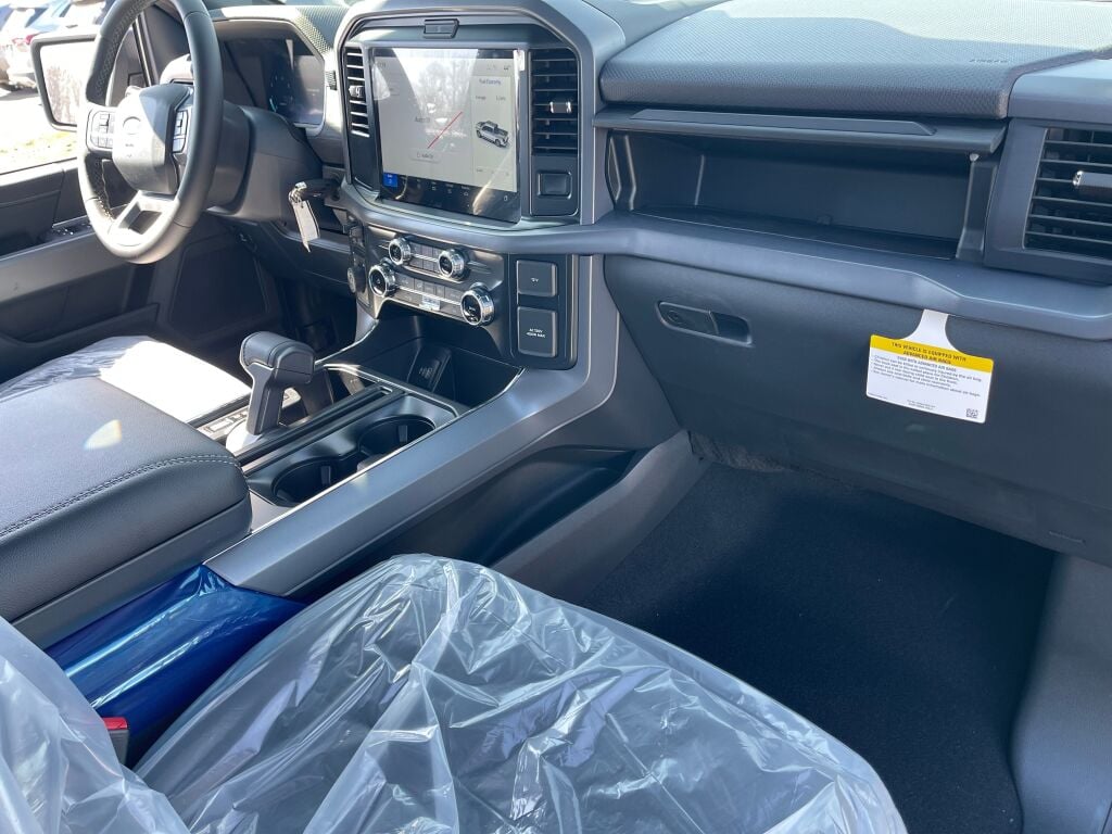 2025 Ford F-150 XLT photo 15