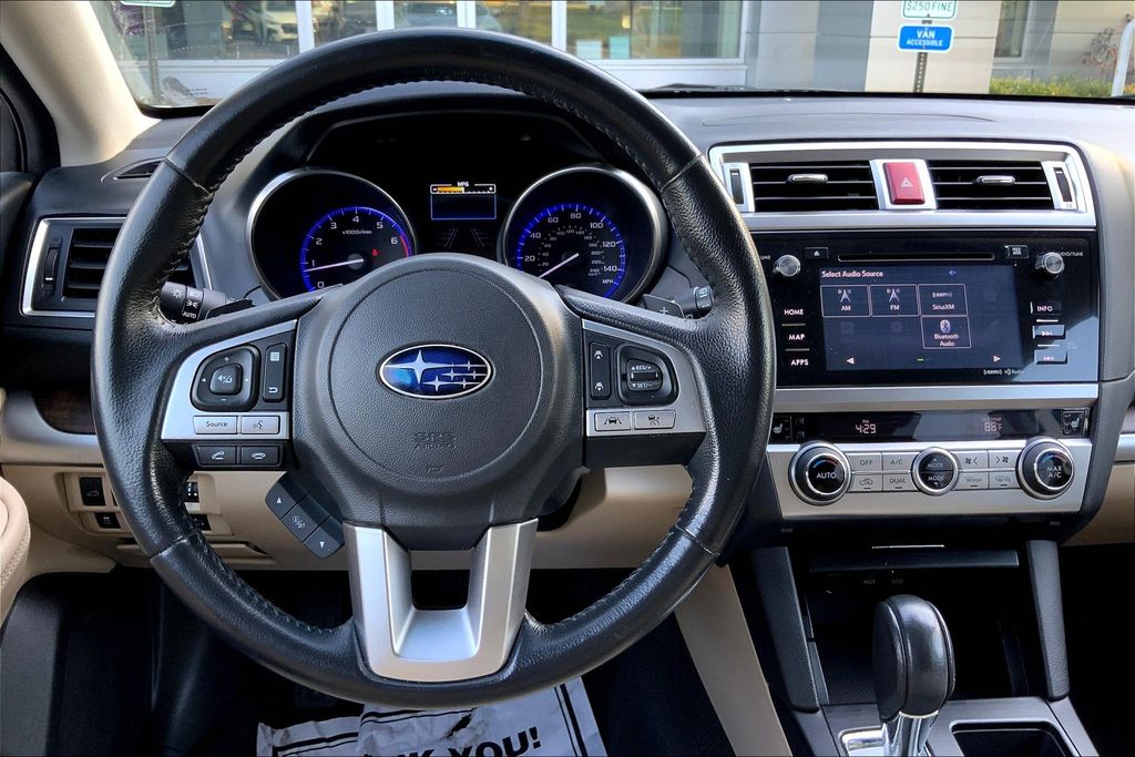2017 Subaru Outback 2.5i Limited photo 4