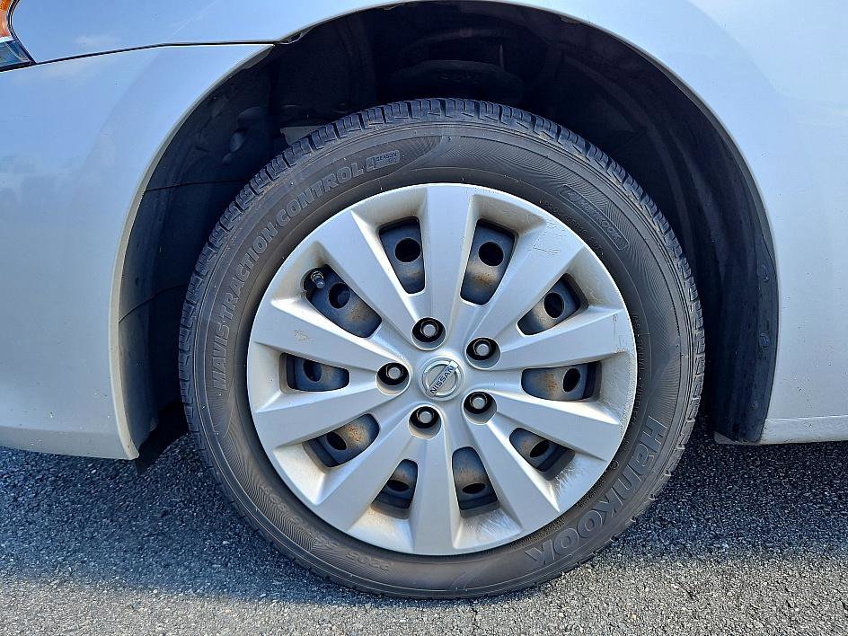 2015 Nissan Sentra SV photo 8
