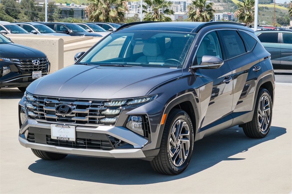 2025 Hyundai Tucson Hybrid Limited photo 3