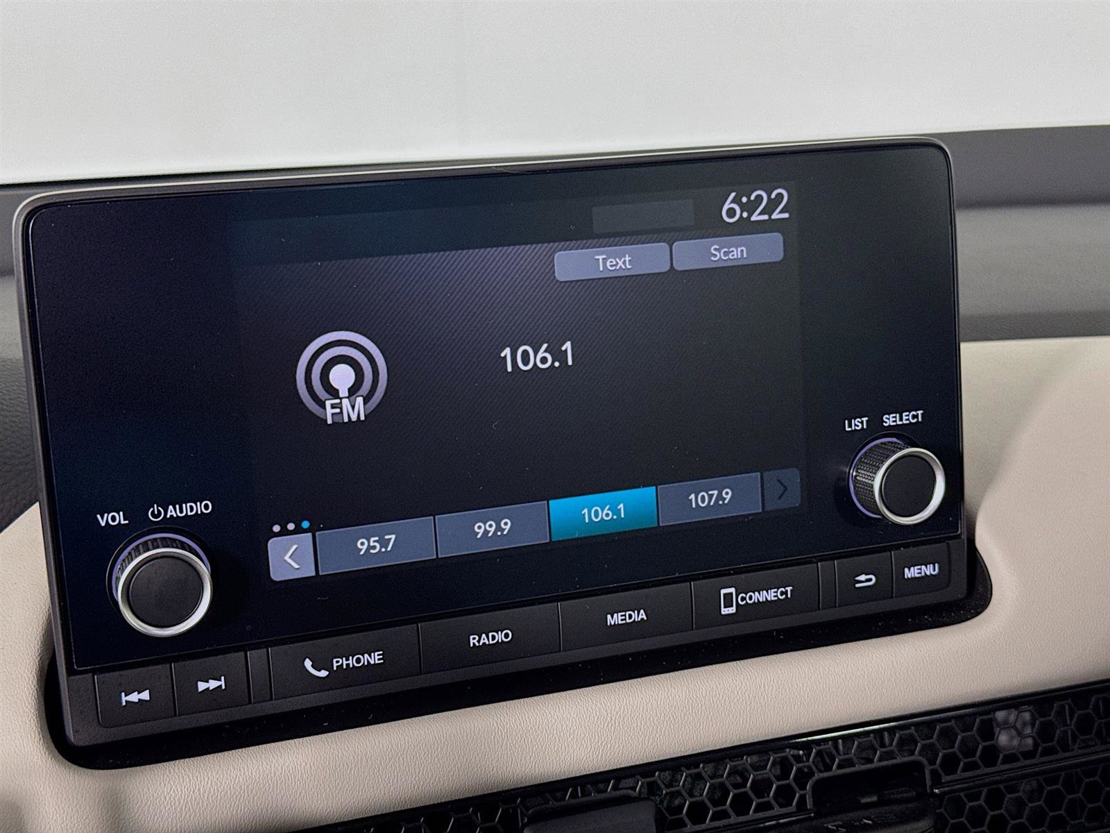 2024 Honda HR-V LX photo 14