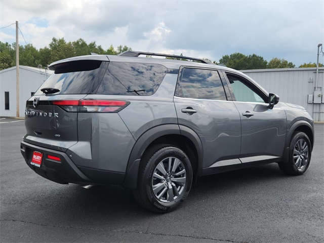 2025 Nissan Pathfinder SV photo 2