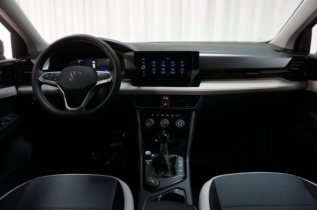 2025 Volkswagen Taos S photo 13