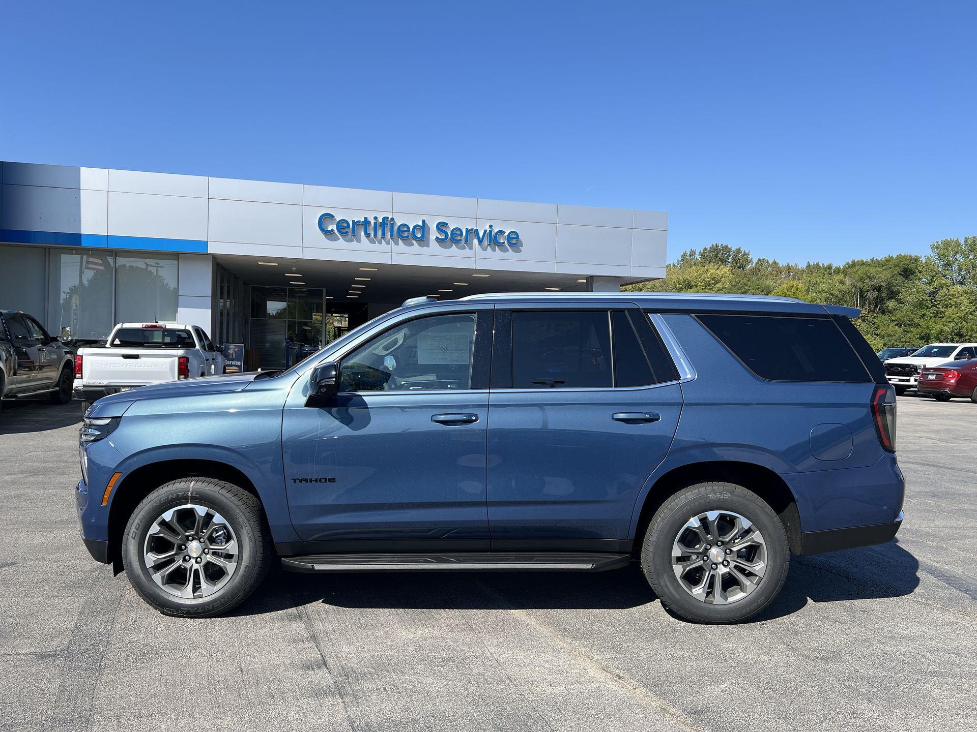 2026 Chevrolet Tahoe LT photo 2