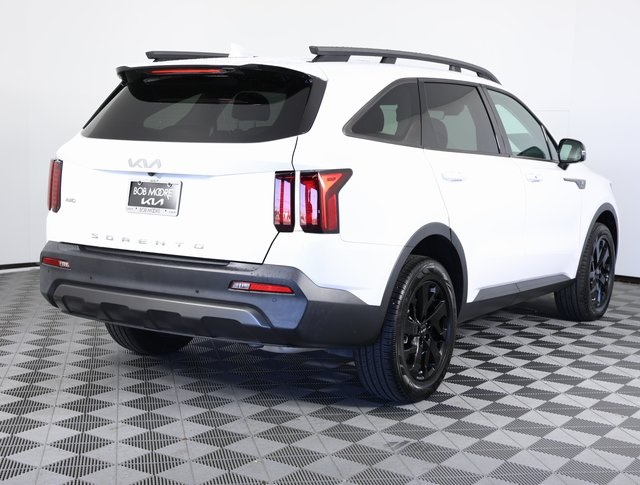 2022 Kia Sorento S photo 3