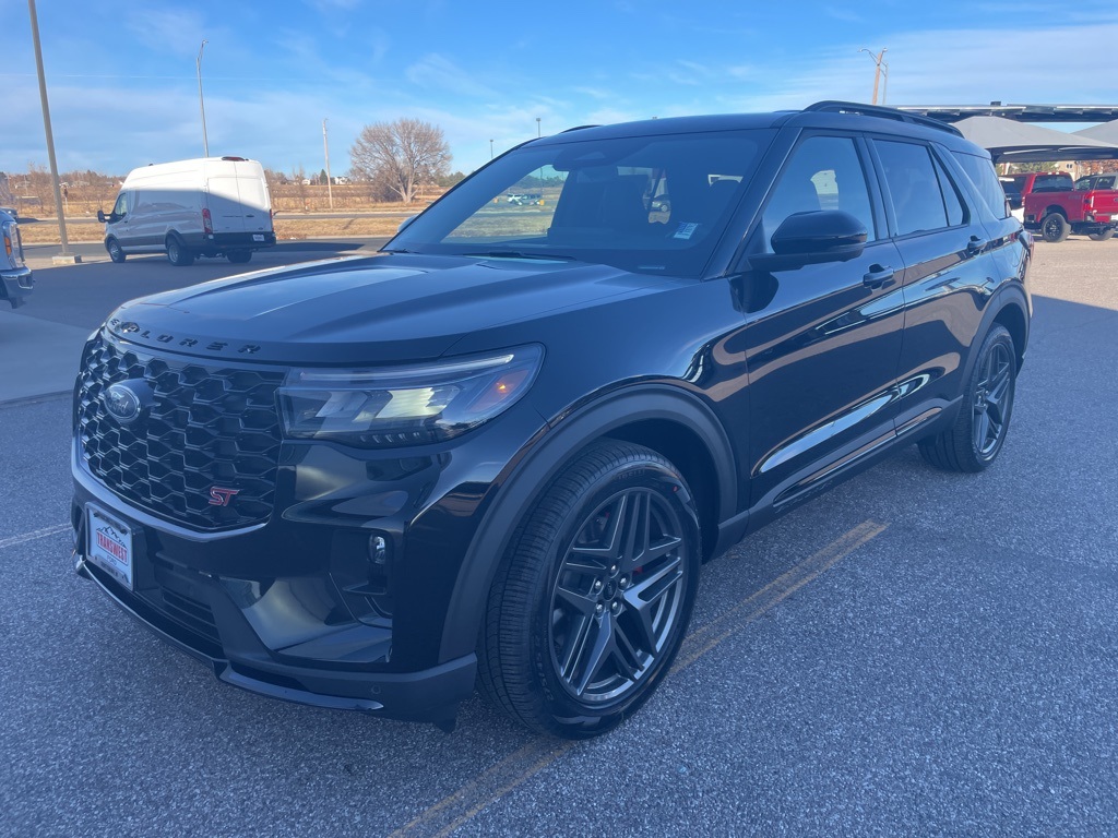 2026 Ford Explorer ST's photo