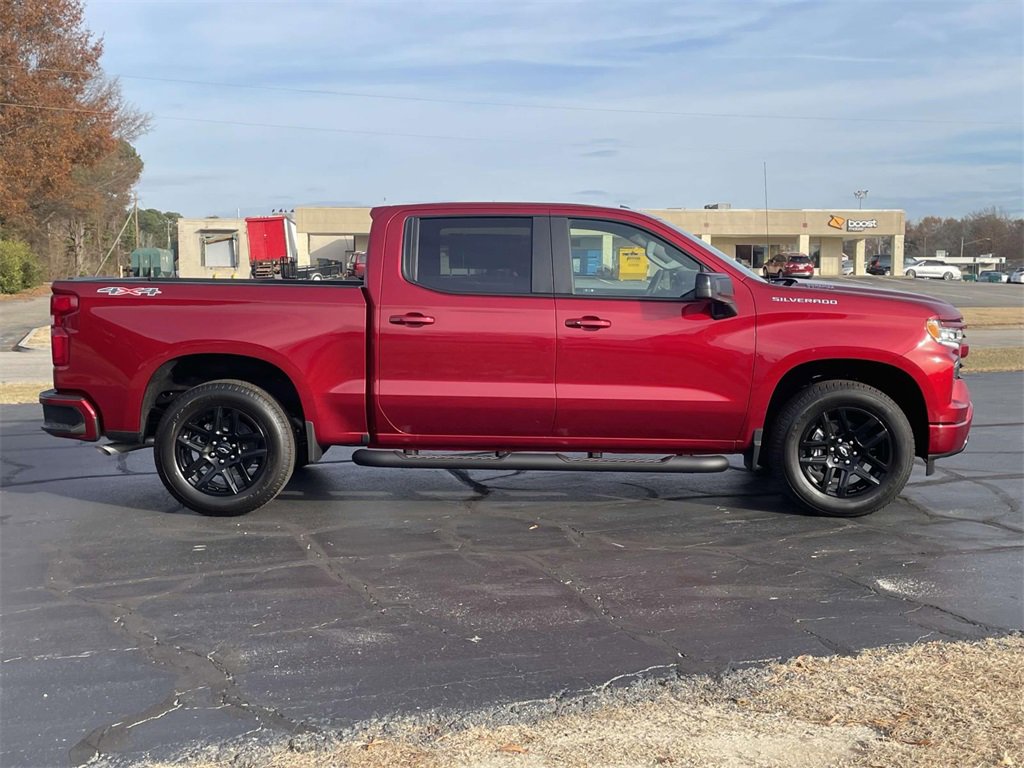 2025 Chevrolet Silverado 1500 RST photo 2