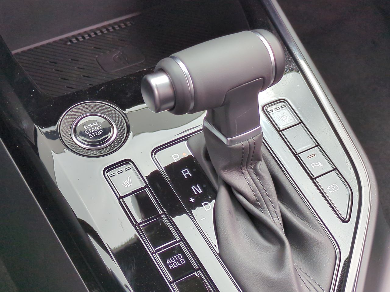 2025 Kia Niro EX photo 11