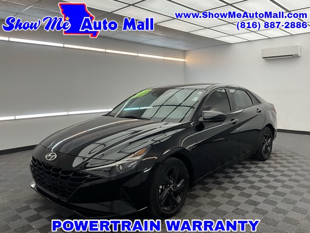 2022 Hyundai Elantra SEL's photo