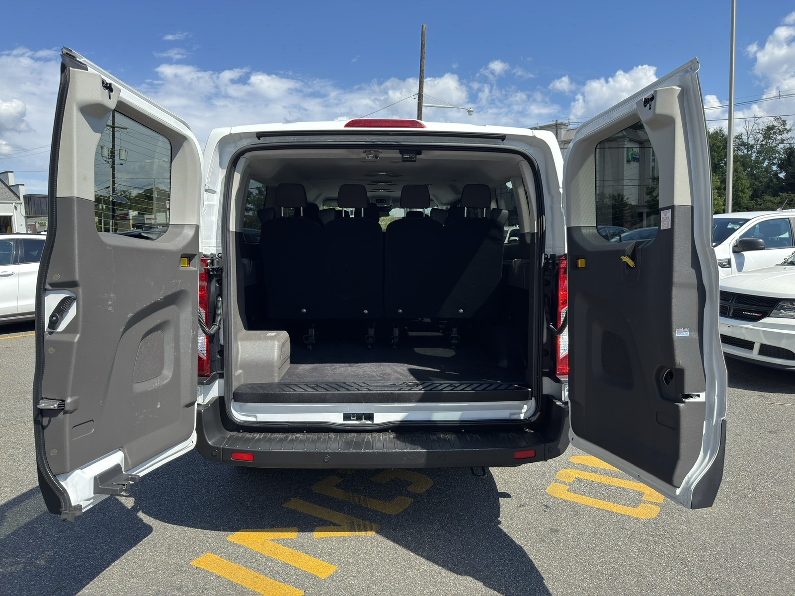2024 Ford Transit photo 6
