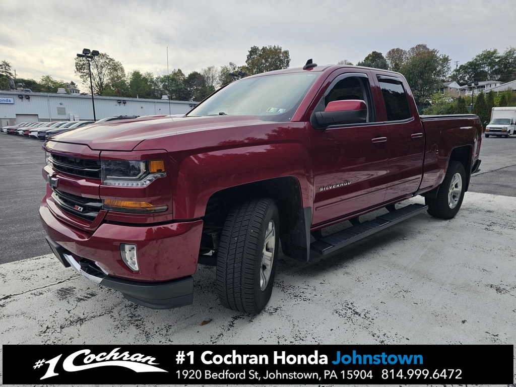 2018 Chevrolet Silverado 1500 LT photo 3