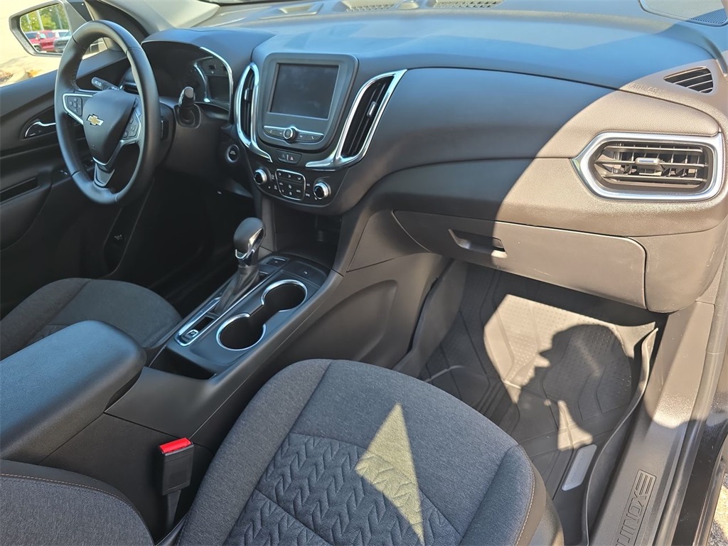 2023 Chevrolet Equinox LT photo 28