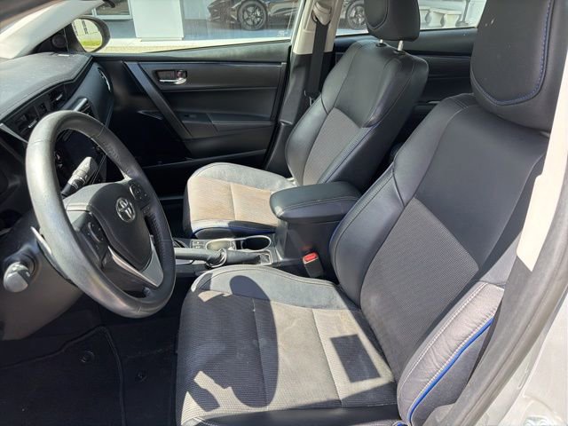 2017 Toyota Corolla L photo 5