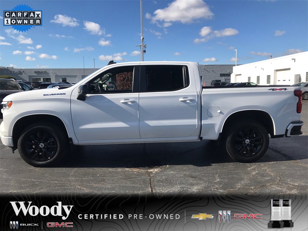 2022 Chevrolet Silverado 1500 RST photo 4