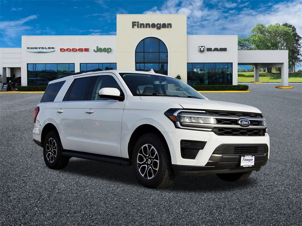 2024 Ford Expedition XLT's photo