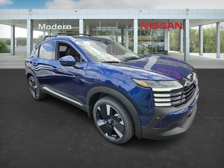 2025 Nissan Kicks SR photo 2