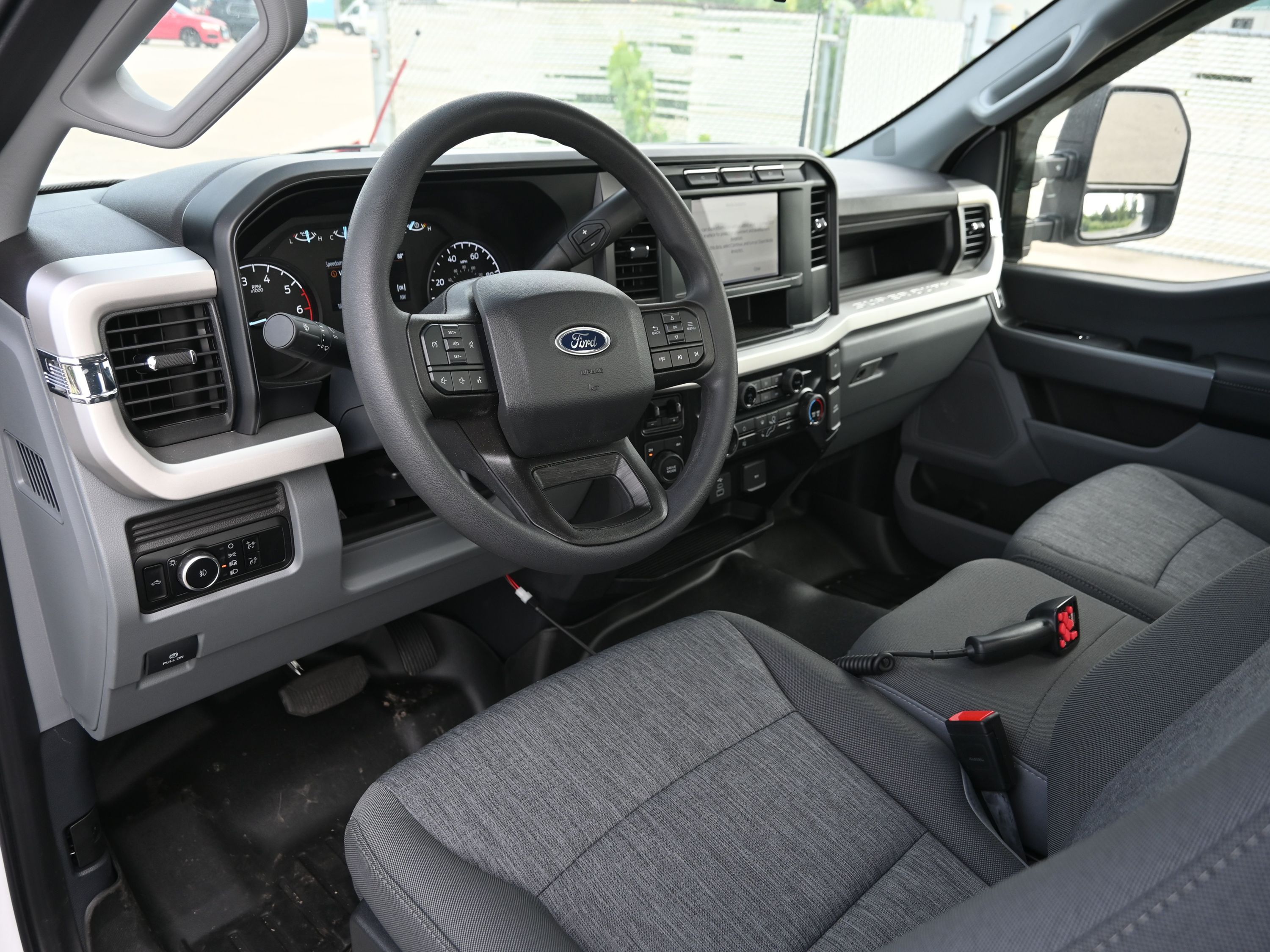 2024 Ford F-350 XL photo 29