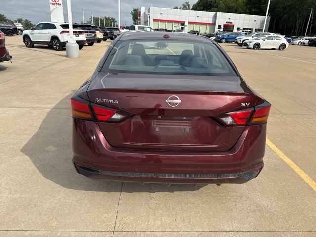 2023 Nissan Altima 2.5 SV photo 8