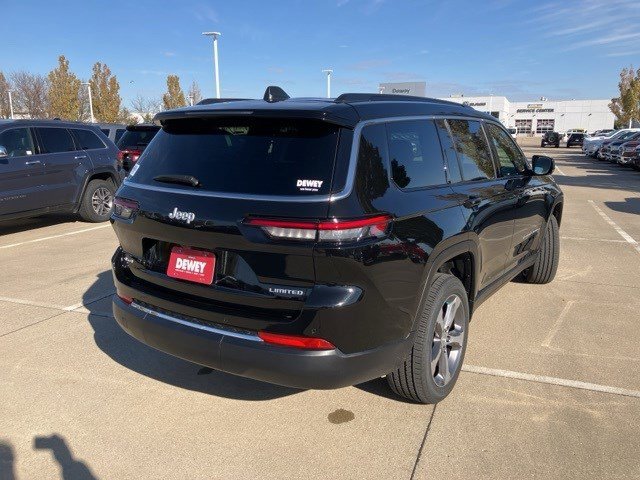 2025 Jeep Grand Cherokee Limited photo 4