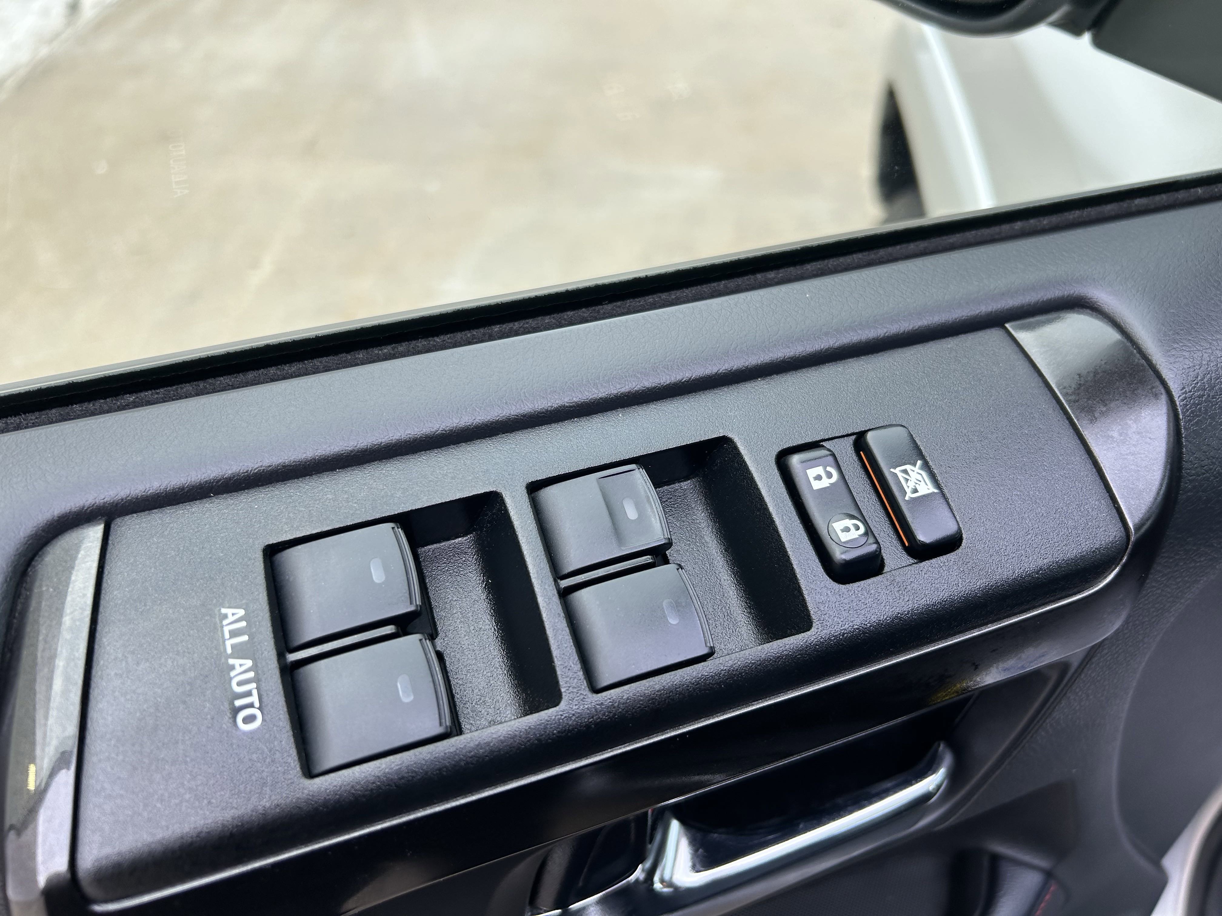 2023 Toyota 4Runner TRD Premium photo 2