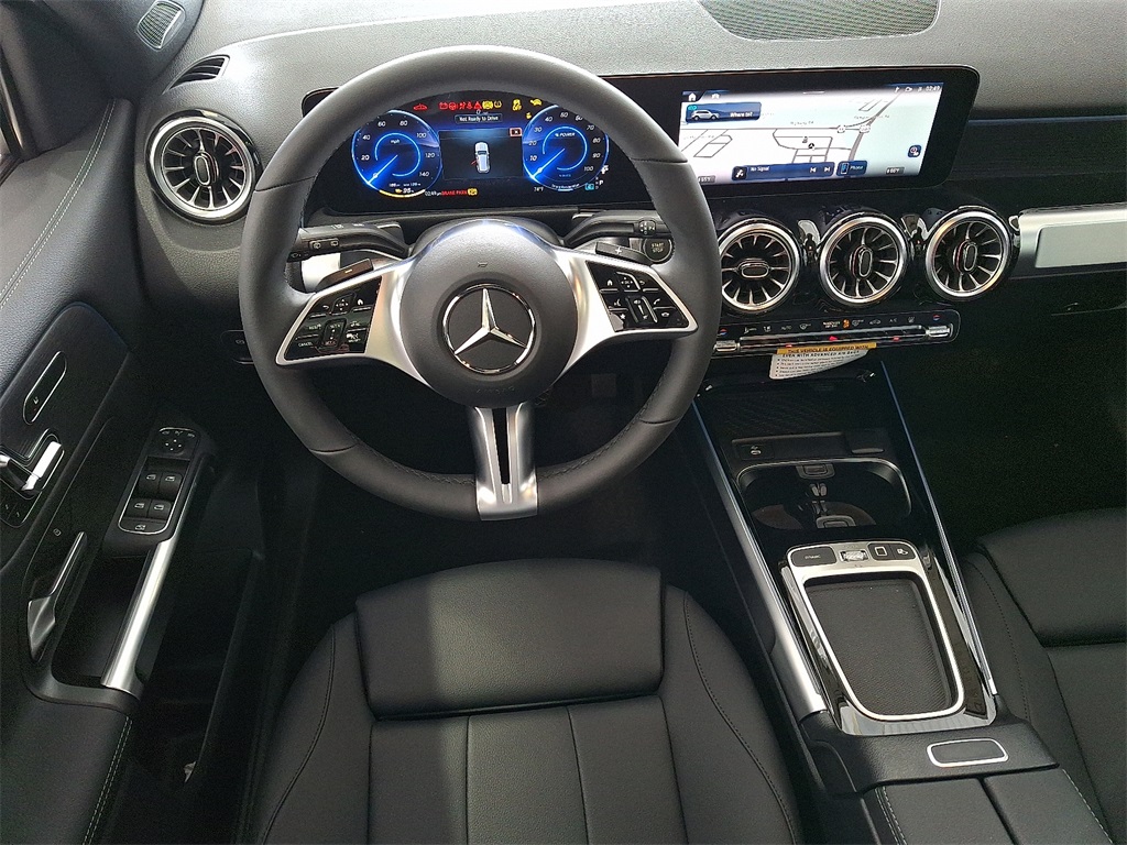 2025 Mercedes Benz EQB 300 4MATIC photo 7