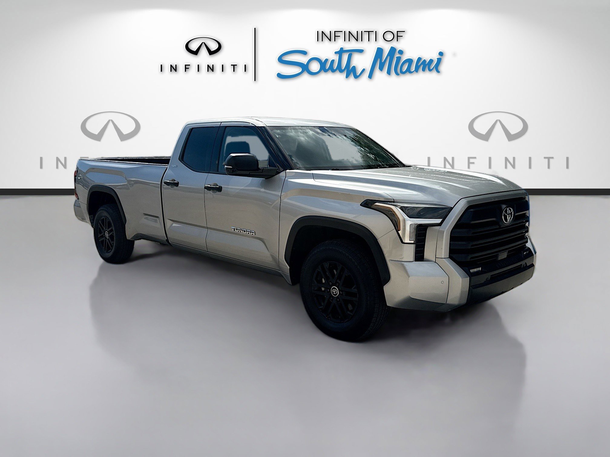 2022 Toyota Tundra SR5's photo