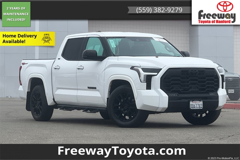 2023 Toyota Tundra SR5's photo