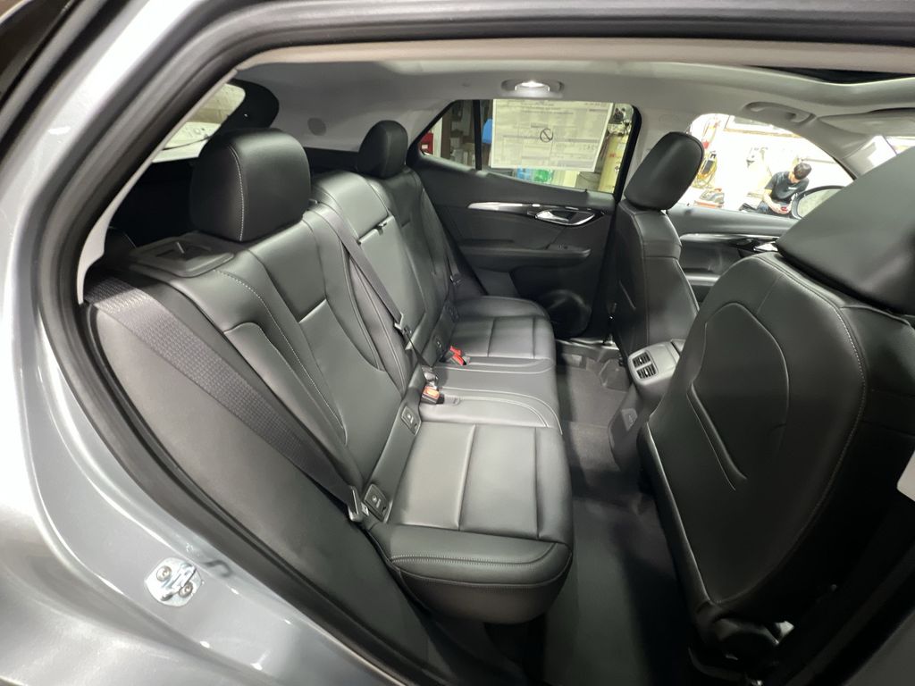 2025 Buick Envision Preferred photo 19