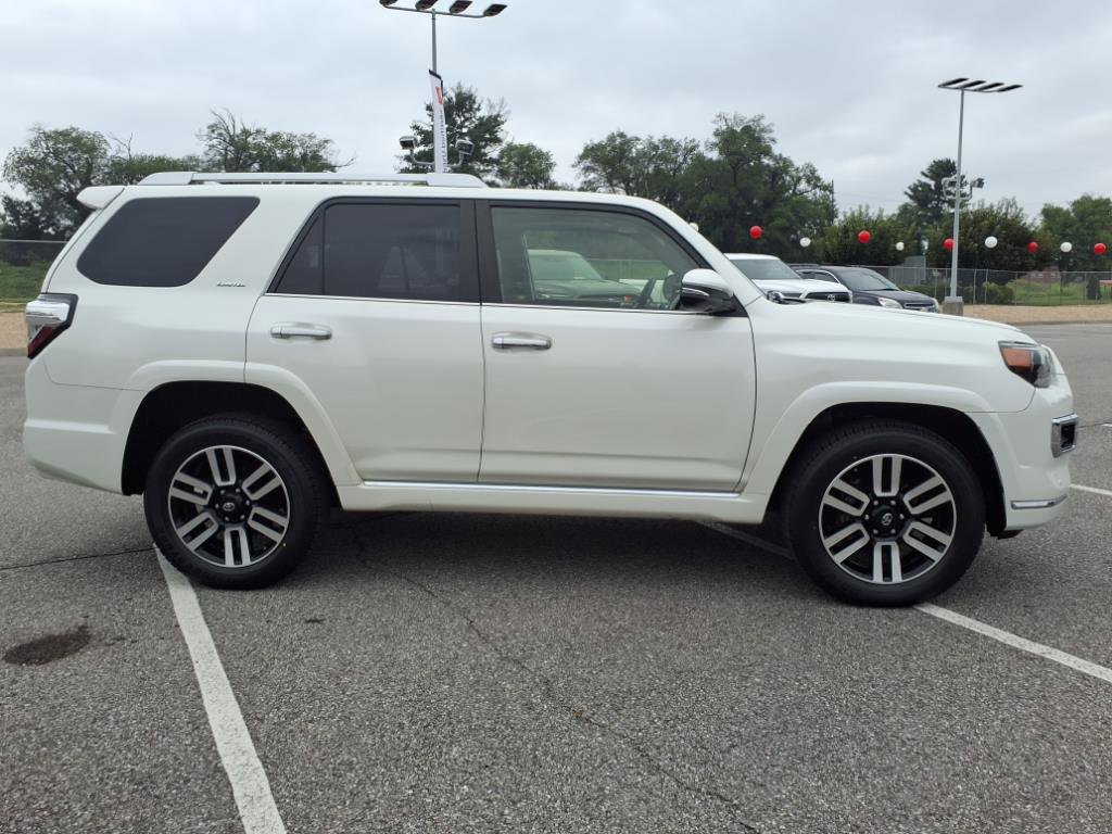 2019 Toyota 4Runner Limited 4WD photo 3