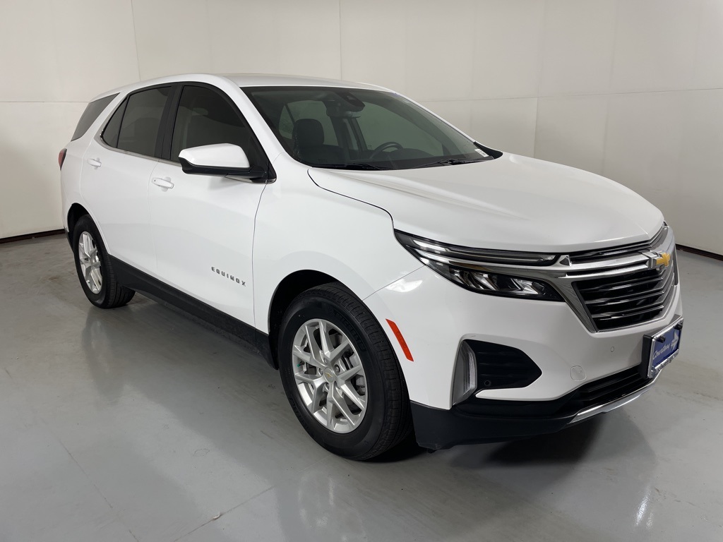 2024 Chevrolet Equinox LT photo 2