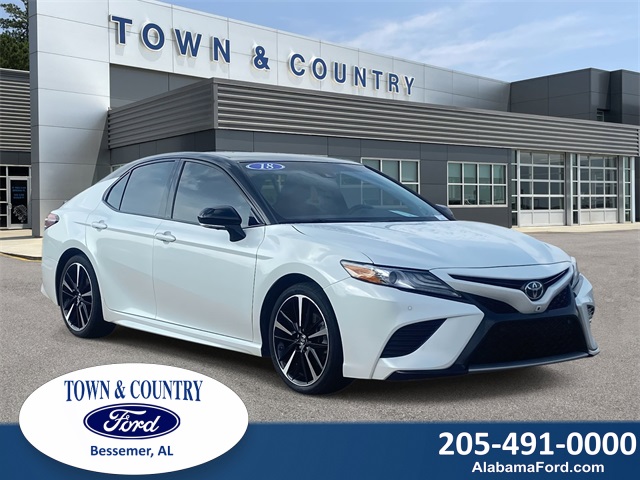 2018 Toyota Camry XSE's photo