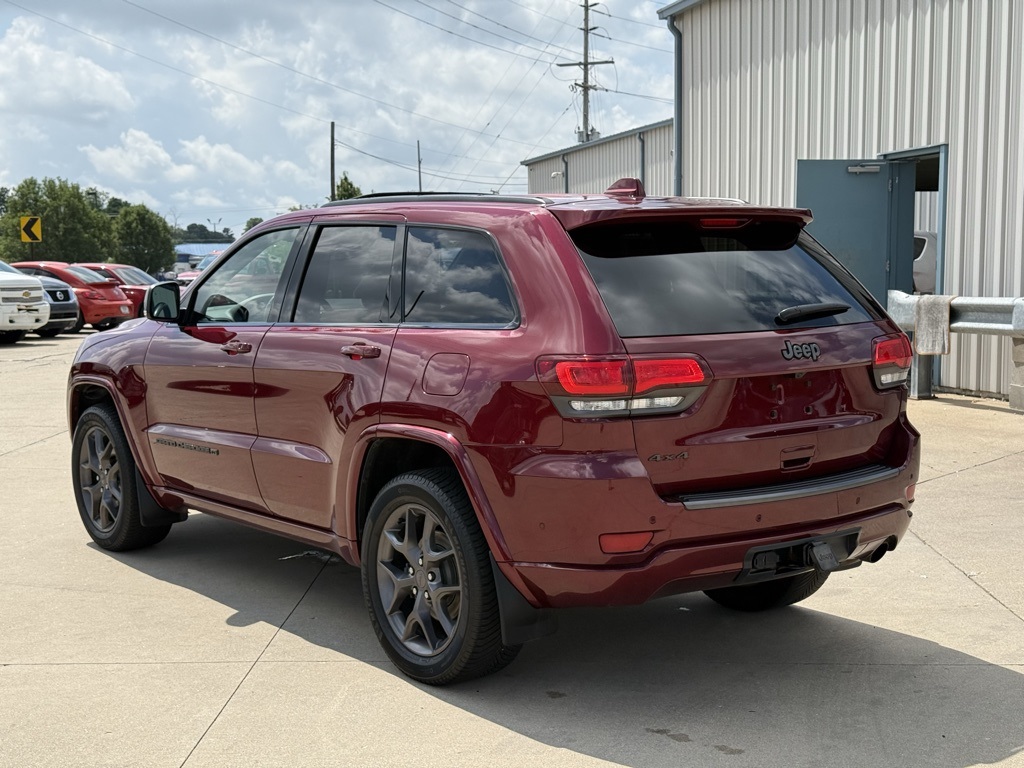 2021 Jeep Grand Cherokee Anniversary Edition photo 4