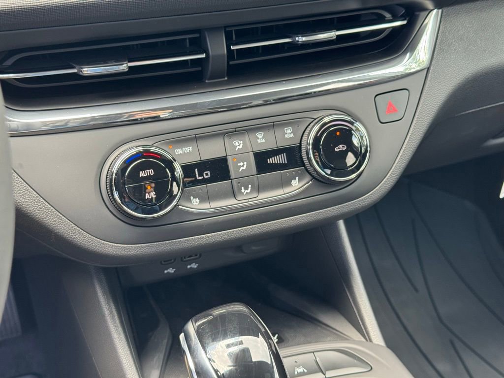 2025 Buick Envista Preferred photo 29