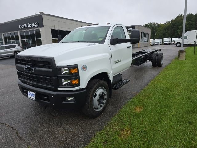 2024 Chevrolet Silverado 6500HD Work Truck photo 4