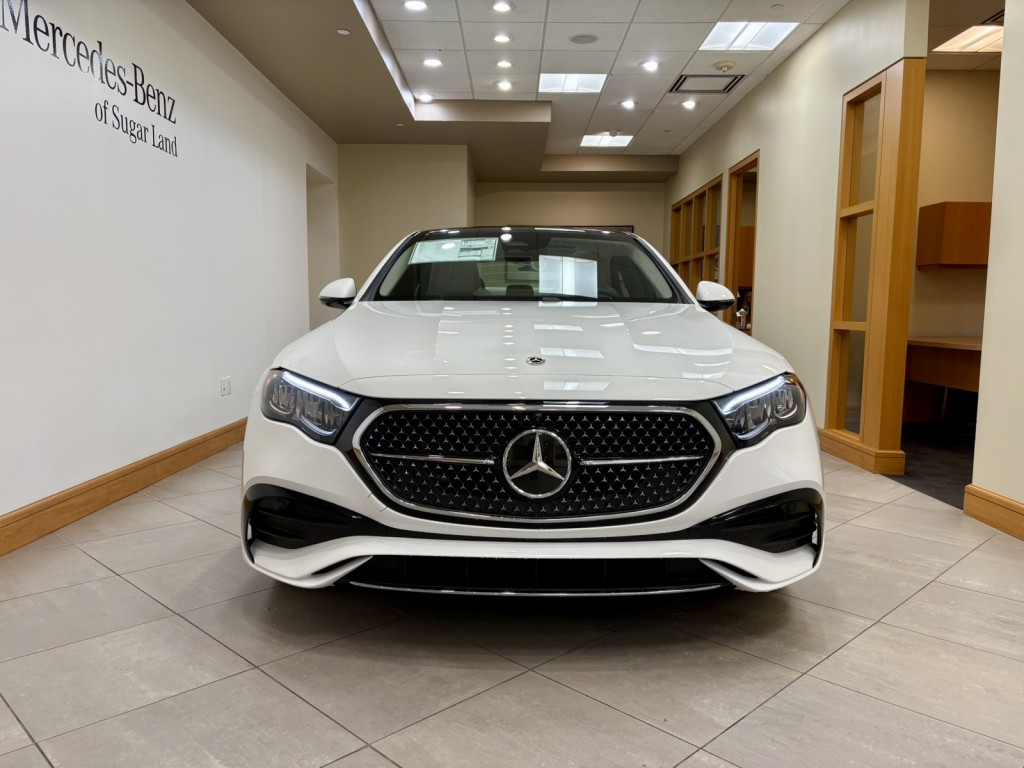 2025 Mercedes Benz E 350 photo 2