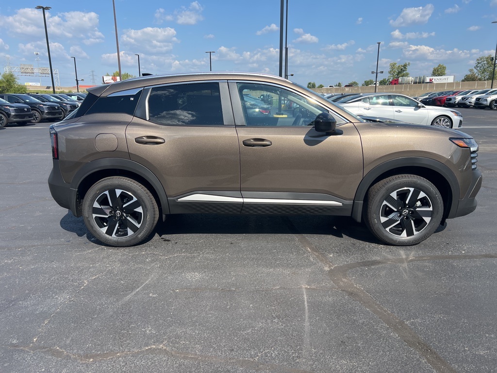 2026 Nissan Kicks SV photo 2