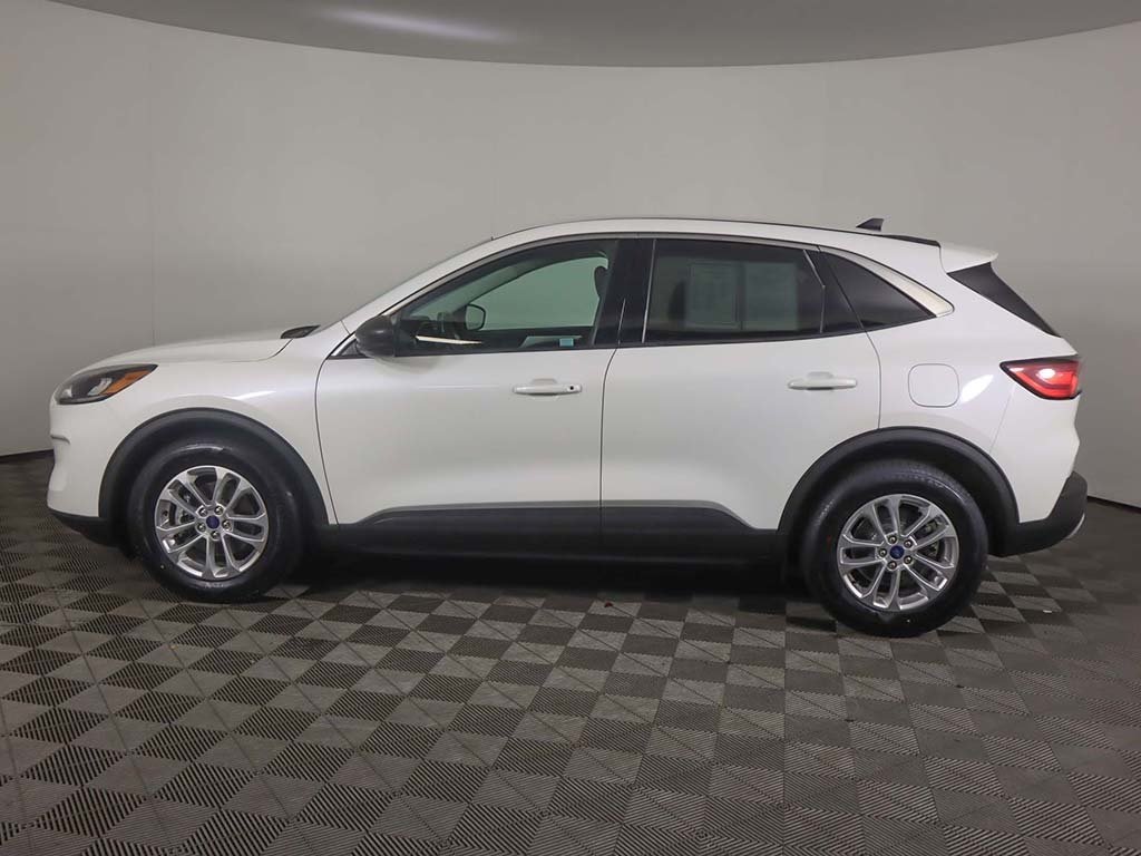 2022 Ford Escape Hybrid SE photo 13