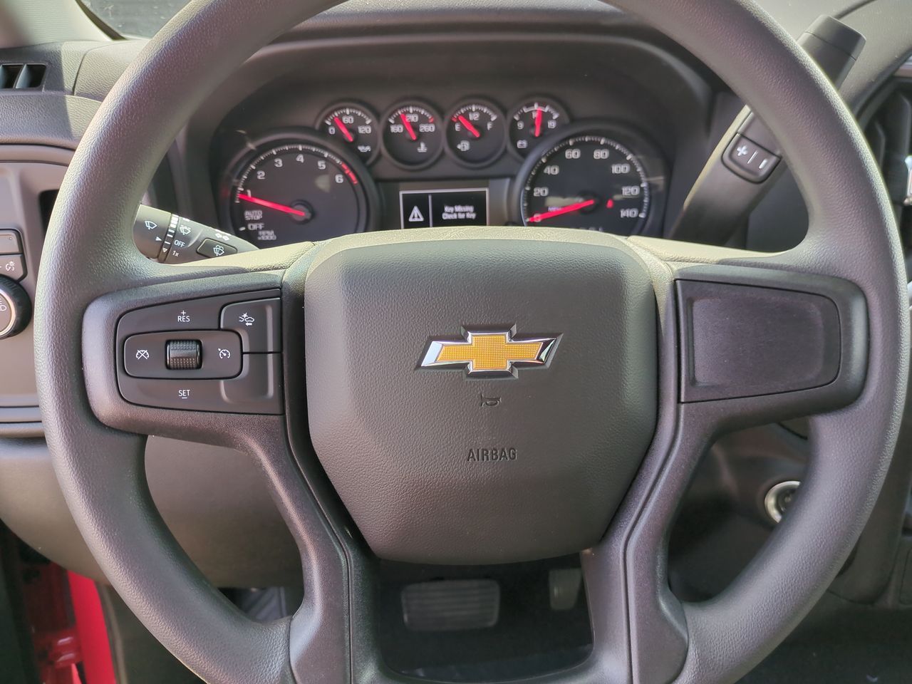 2025 Chevrolet Silverado 1500 Custom photo 11