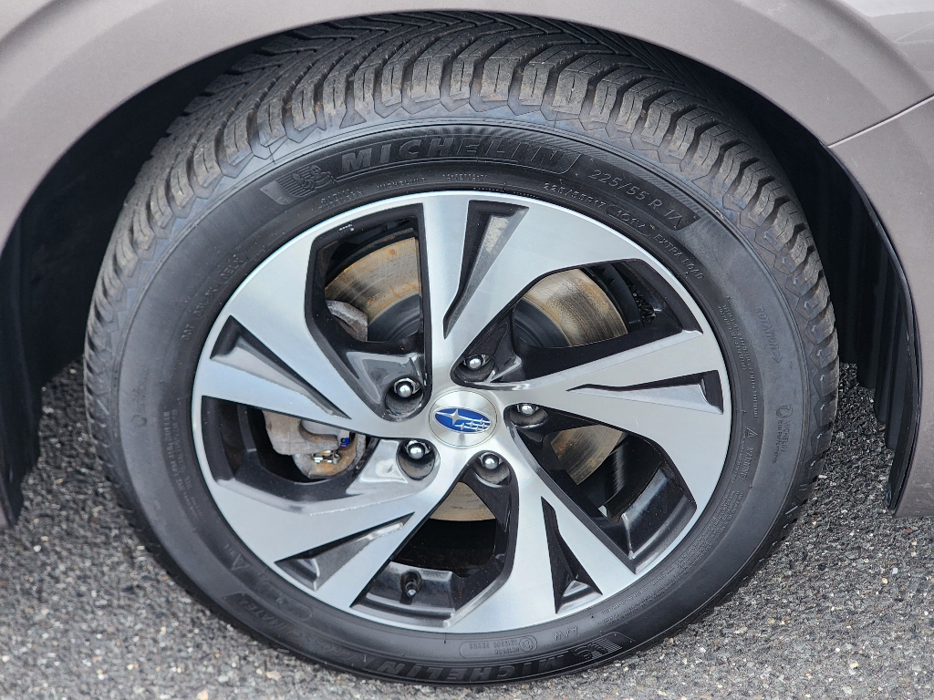 2021 Subaru Legacy Premium photo 4