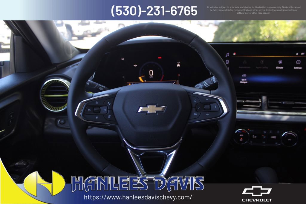 2025 Chevrolet Trax LT photo 16