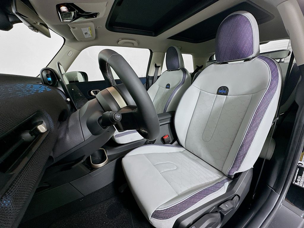 2025 Mini Cooper S Hardtop 2 Door photo 15
