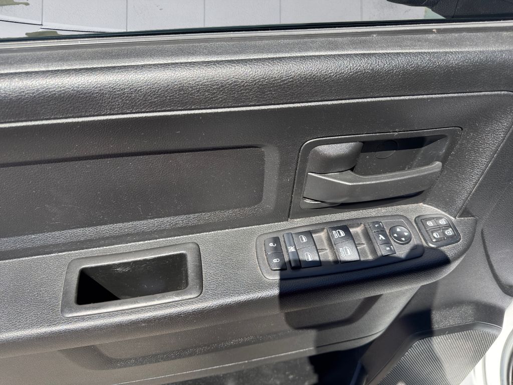 2024 Ram 3500 Tradesman photo 12