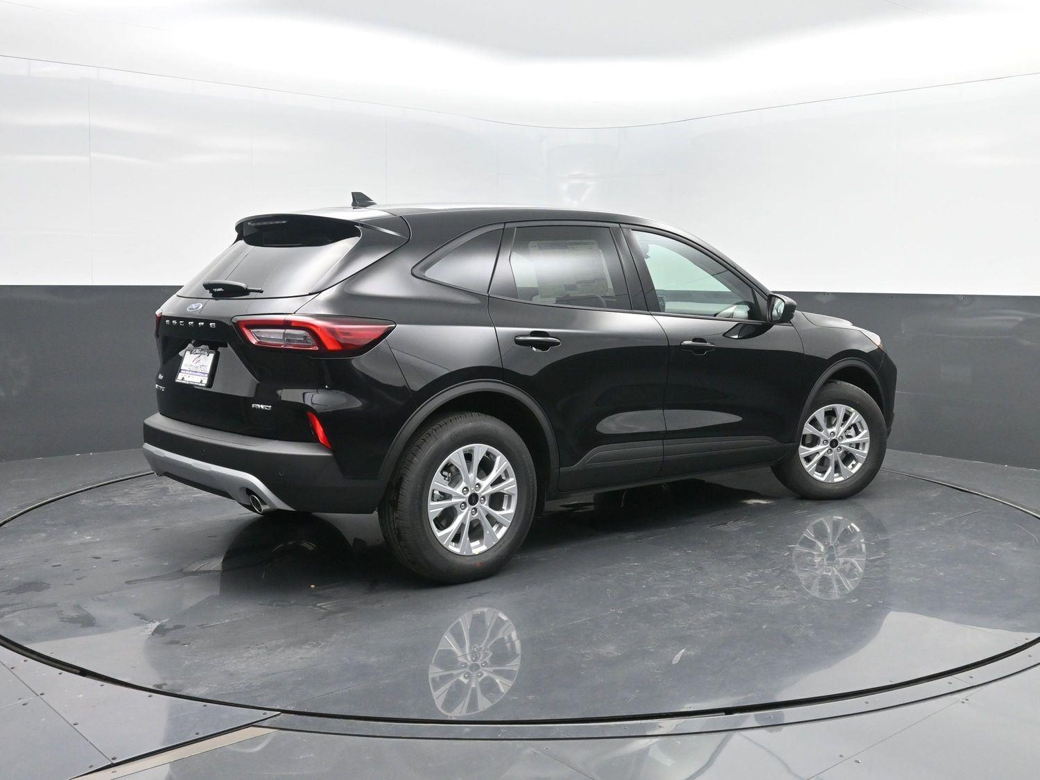 2026 Ford Escape Active photo 2