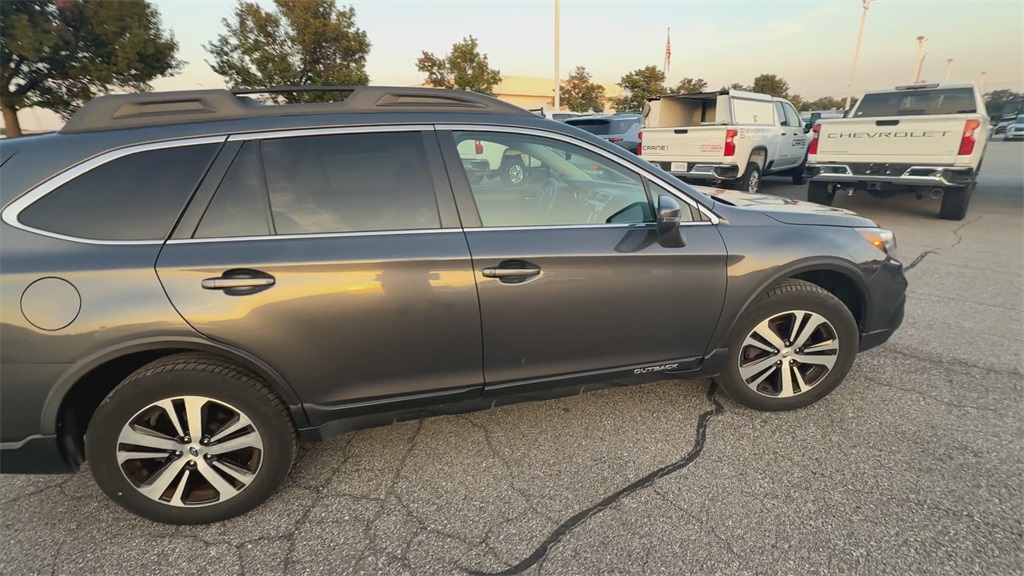 2019 Subaru Outback 2.5i photo 8