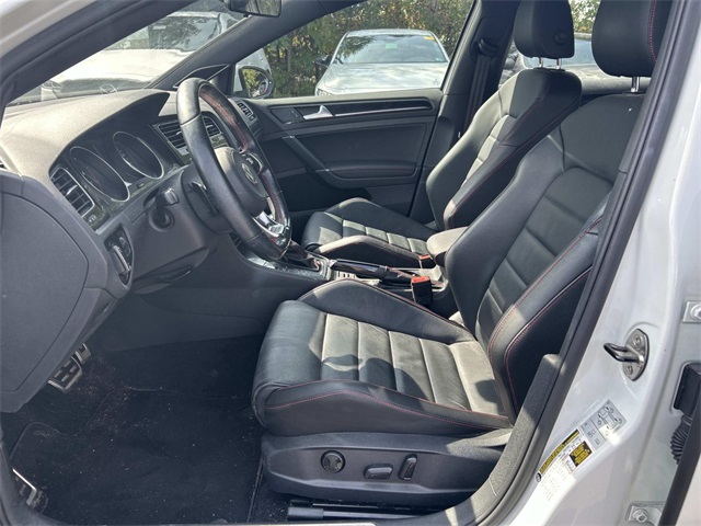 2017 Volkswagen Golf GTI Autobahn photo 2