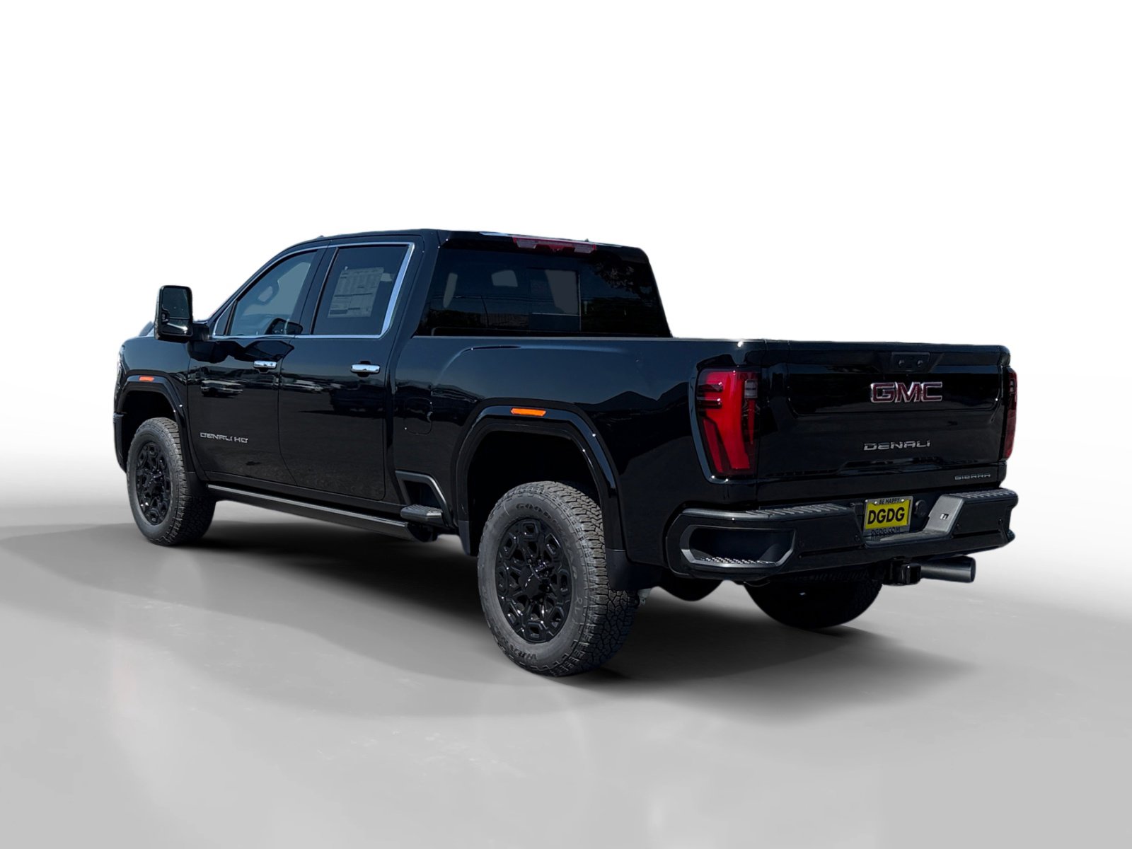 2025 Gmc Sierra 2500 HD Denali photo 2