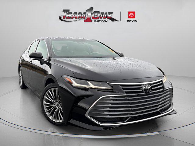 2019 Toyota Avalon Limited's photo