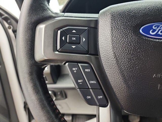 2016 Ford F-150 XLT photo 13