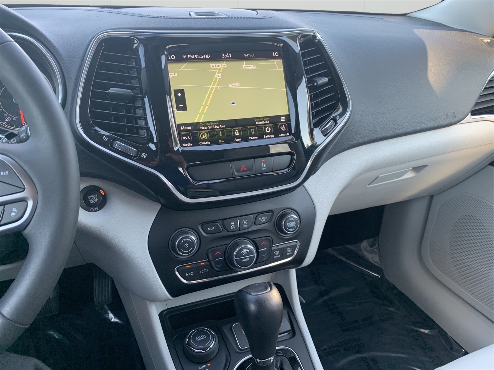 2022 Jeep Cherokee Limited photo 22