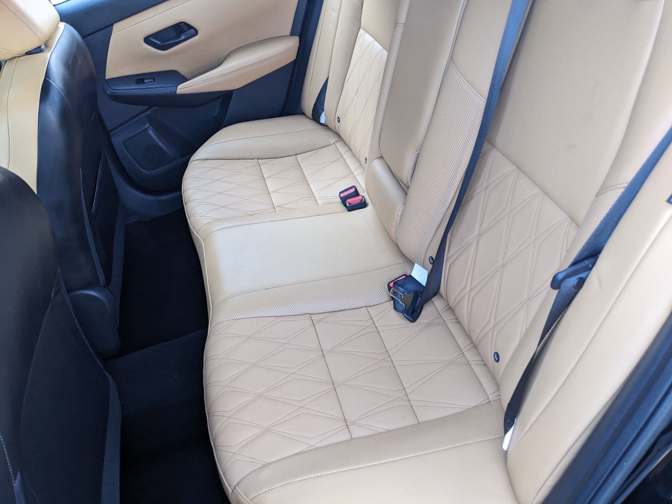 2024 Nissan Sentra SV photo 18